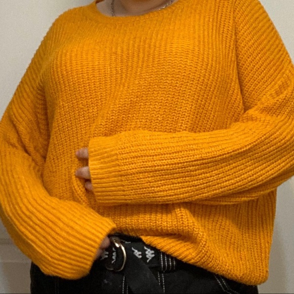 Orange knit sweater - Picture 2 of 4